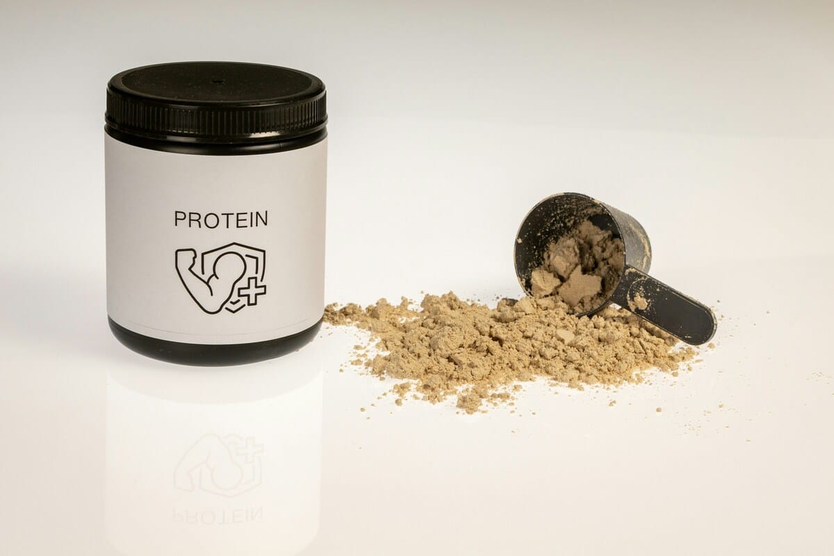 Beef protein vs whey protein (Which is better for muscle growth?)